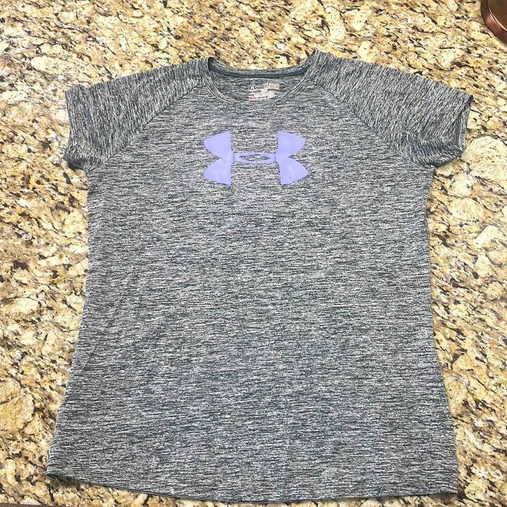 grey and purple under armour shirt